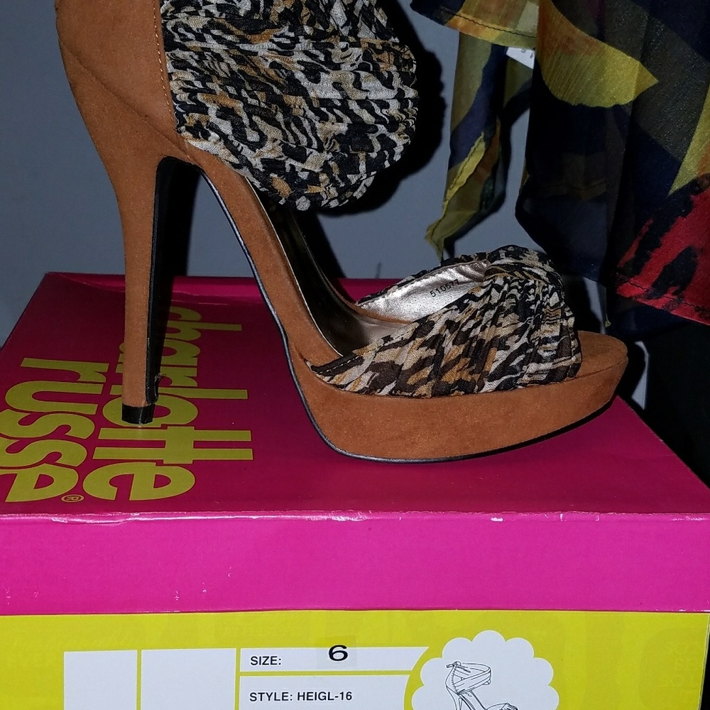 Shoes - Picture 8 of 8